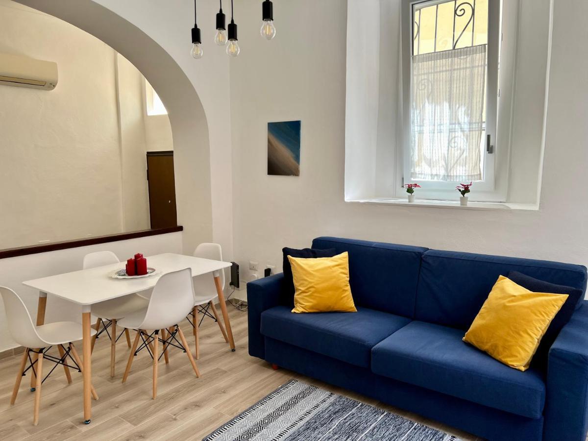 Apartmán La Casa Di Ale Nel Centro Storico Di Cagliari Exteriér fotografie